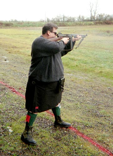 File:Maffia - Iers lid tijdens coup.jpg