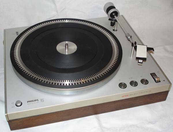 File:Philips GA-212.jpg