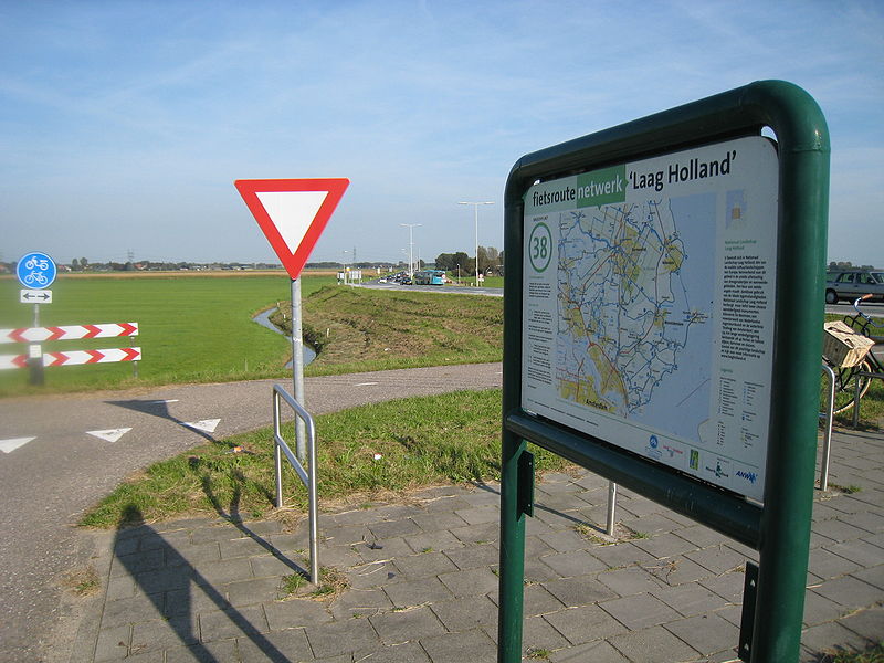File:Fietsroute Netwerk Laag Holland knooppunt 38 11.jpg