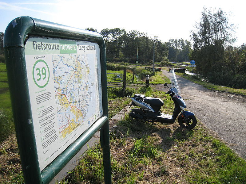 File:Fietsroute Netwerk Laag Holland knooppunt 39 1.jpg