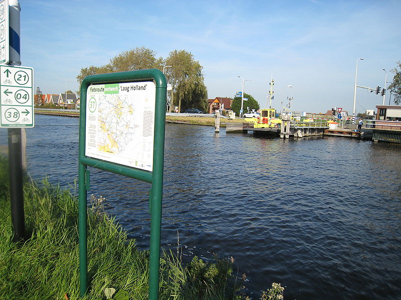 File:Fietsroute Netwerk Laag Holland knooppunt 37 1.jpg