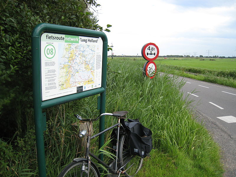 File:Fietsroute Netwerk Laag Holland knooppunt 08 2.jpg