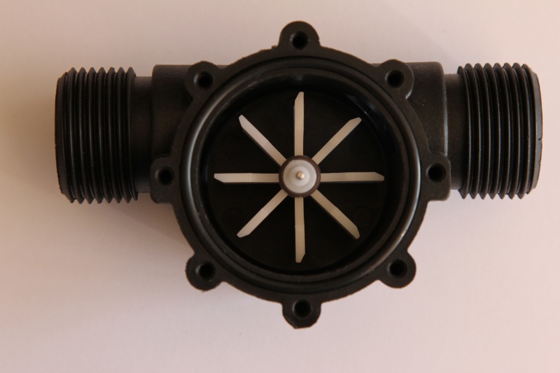 File:Waterflow sensor YF-G1 - impeller.JPG