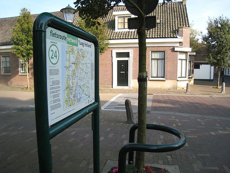 File:Fietsroute Netwerk Laag Holland knooppunt 24 2.jpg
